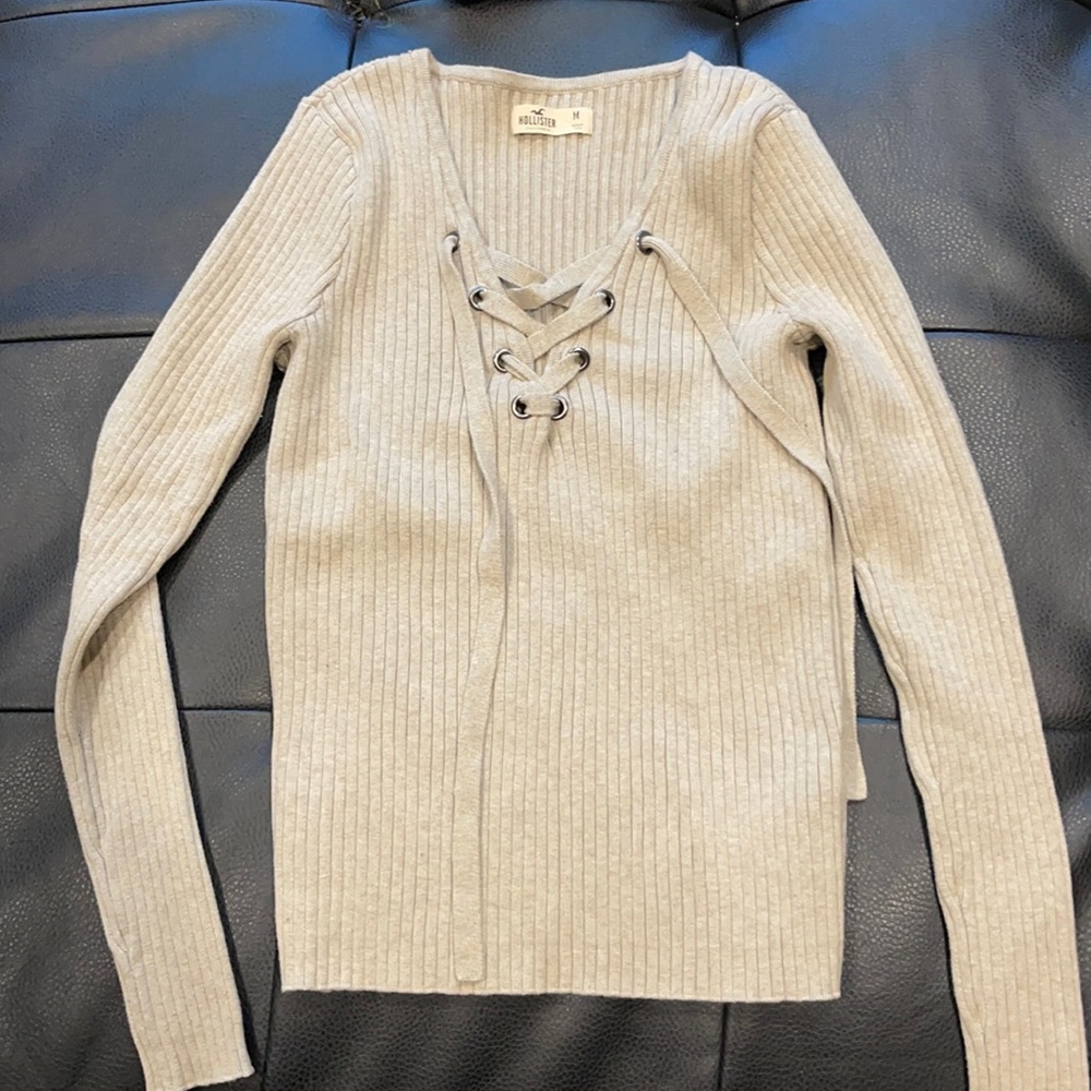 Hollister Tan sweater. V neck with tie